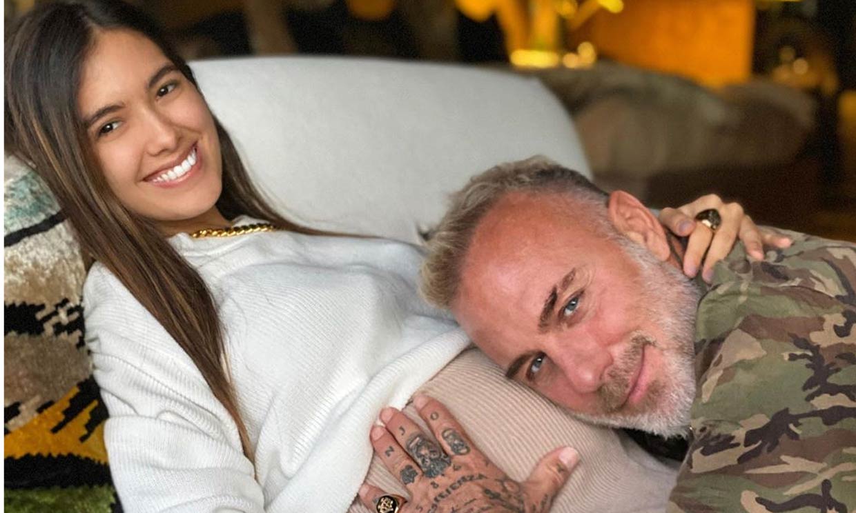 Gianluca Vacchi Su Novia Presume De Embarazo