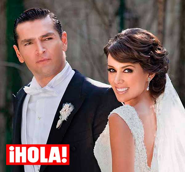 Jacky Bracamontes y Martín Fuentes celebran el cuarto aniversario de su