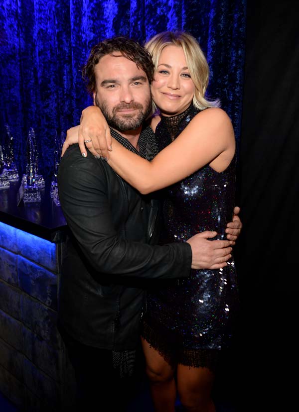 ¿penny Y Leonard Kaley Cuoco Se Deja Ver Muy Cariñosa Con Johnny Galeckiemk 1208