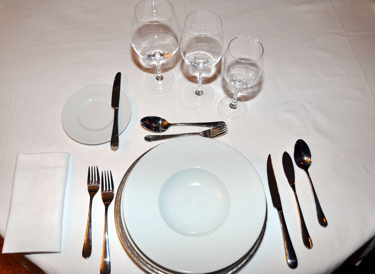 Una Comida O Cena Especial Aprende A Vestir La Mesa De Forma Correcta