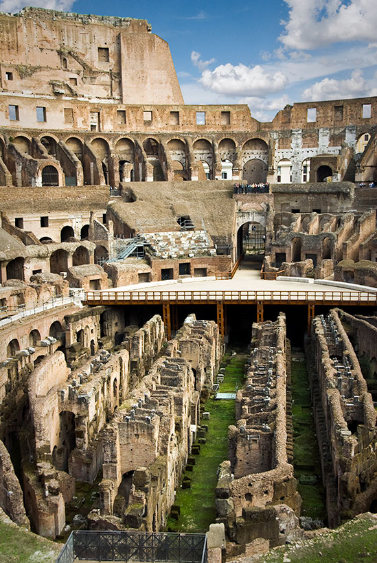 Coliseo-interior-roma