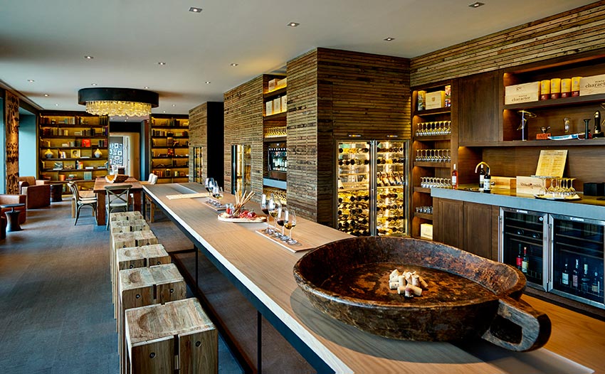 The-Six-Senses-Wine_Library_wine_class_a