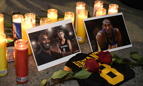  Los homenajes de los fanáticos a Kobe Bryant
