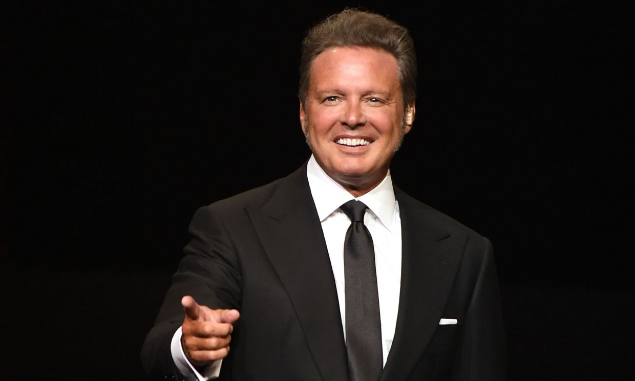 Luis Miguel cumple 50 años en la intimidad de su ...