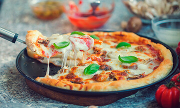 Disfruta de una deliciosa pizza casera, esto es lo que necesitas