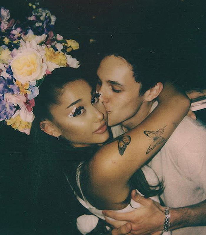 Ariana Grande primer posado con su novio Foto 1