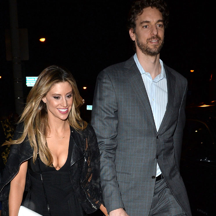 Pau Gasol Y Su Mujer Al Lado De Vanessa Bryant En Uno De Los Días Más Emocionantes Tras La