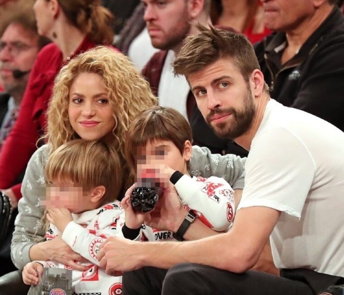 Gerard y Shakiran con sus hijos 