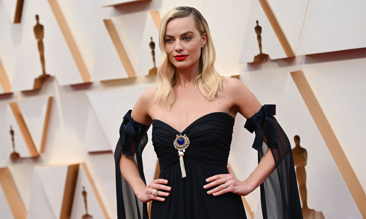 Oscars 2020: el vestido de Chanel que Margor Robbie rescató de los 90