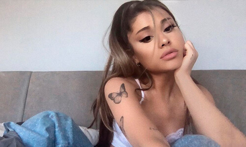 Ariana Grande y los tatuajes nuevos con los que sorprendió