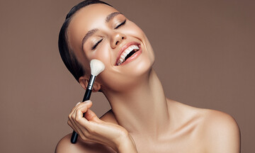 La importancia de limpiar tus brochas de maquillaje y cómo hacerlo