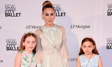 Sarah Jessica Parker hace una rara aparición junto a sus hijas