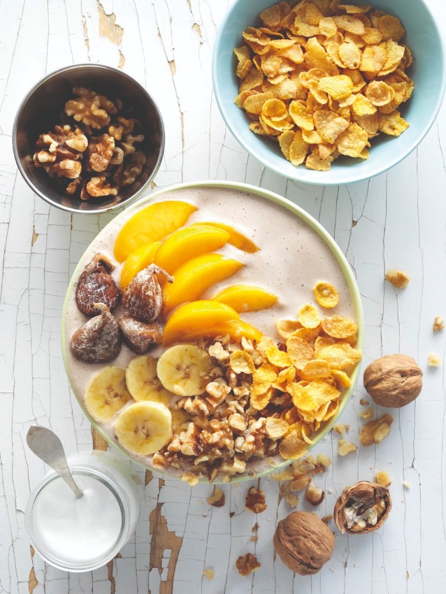 smoothie-bowl-nueces-cereales-mediterraneo
