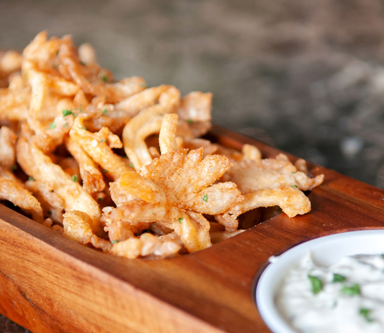 Dips’ de calamar en tempura con salsa tártara
