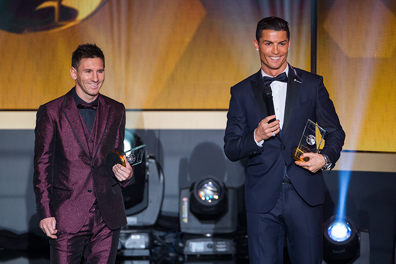 Cristiano Ronaldo Y Lionel Messi, Duelo De Estilo En La Ceremonia Del ...