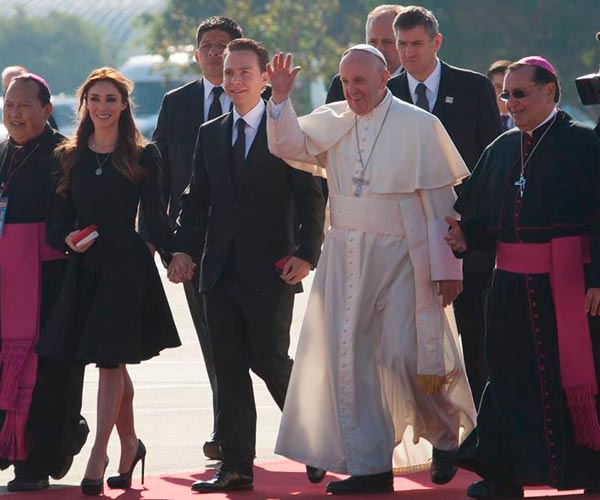 Anahí sobre la visita del Papa: No importan las diferencias, como hermanos somos un solo corazón’
