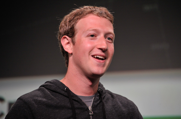 Mark Zuckerberg, un hábil papá capaz de cambiar un pañal ¡en 20 segundos!