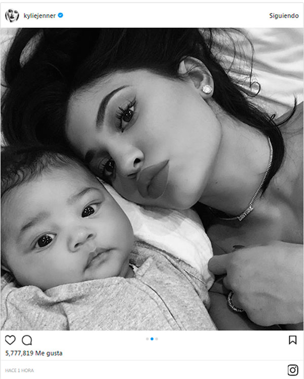 Stormi Y Kylie Jenner Causan Sensacion Con Sus Primeras Selfies