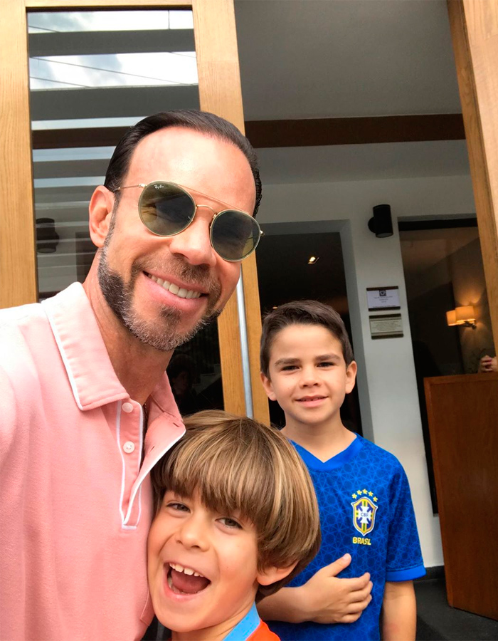 Orgulloso, Zague presume a sus hijos y su encuentro con ...