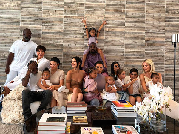 Familia Kardashian domingo de Pascua 2019 