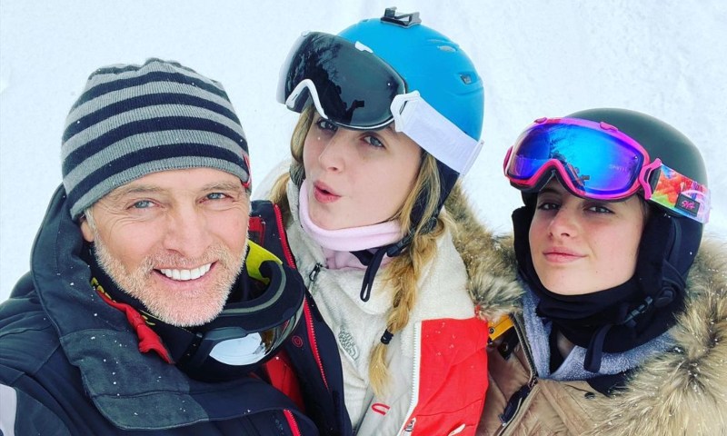 Maki and Juan Soler are enjoying a holiday in the snow with their daughters