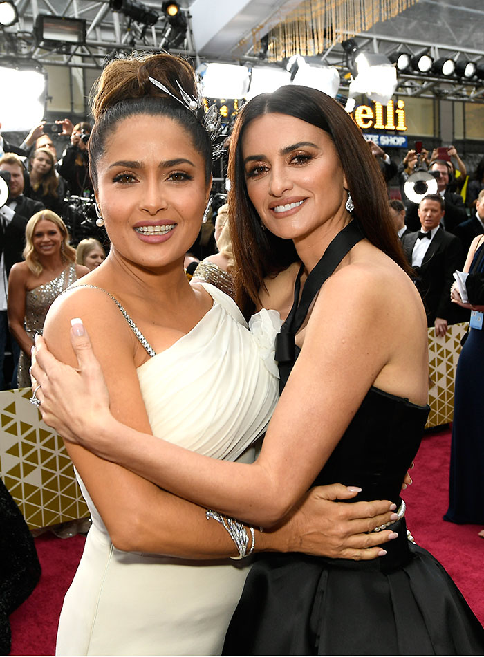 Oscars 2020: ¡Amistad Y Glamour! Salma Hayek, Penélope Cruz Y Su ...