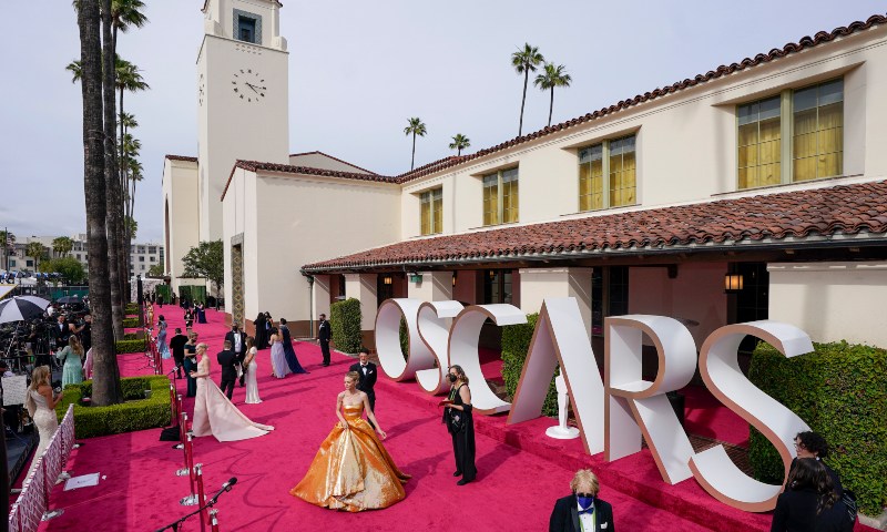 Oscars 2021: vuelven las alfombras rojas en las entregas de premios