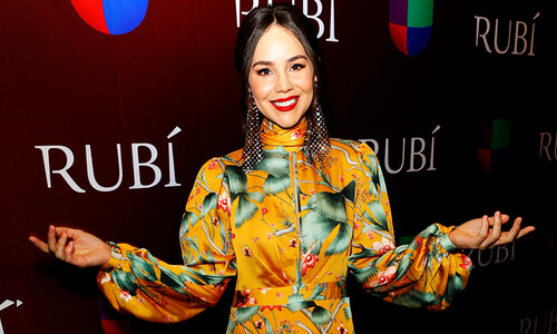 El vistoso look de Camila Sodi para presentar a Rubí