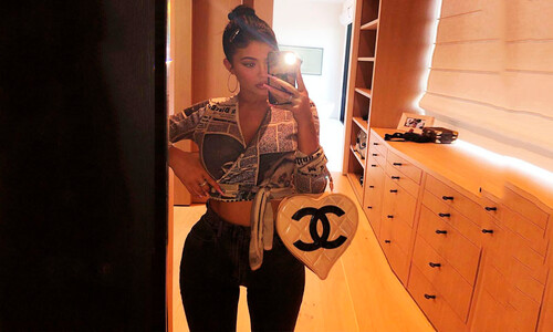 Kylie Jenner presume su invaluable colección de bolsas vintage de Chanel