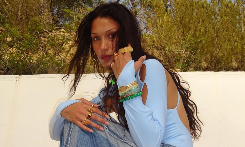 Bella Hadid y su anillo de oro 'Hecho en México' - Foto 1