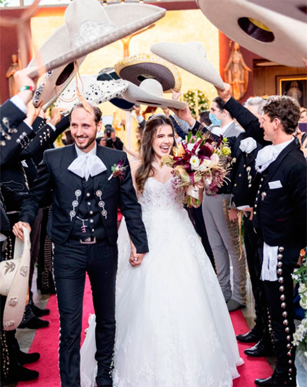 Fotos exclusivas de Hola de la boda de Camila Fernández y Francisco Barba 