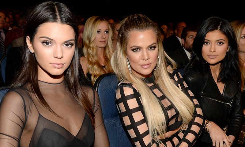 Khloé Kardashian revela por qué sus hermanas Kendall y Kylie no salen tanto en su reality familiar