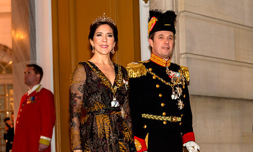 Con tiaras y las mejores galas, la Familia Real de Dinamarca recibió el año nuevo