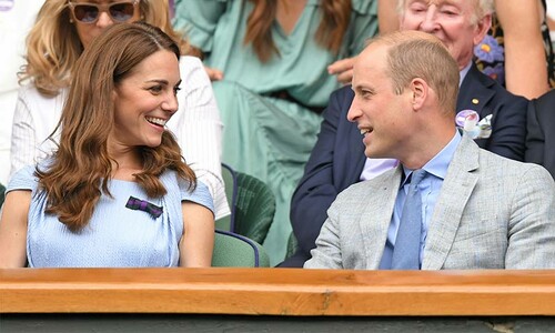 Kate combinando en azul con William para su cita de novios en Wimbledon