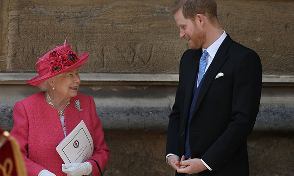 Reina Isabel y el Príncipe Harry