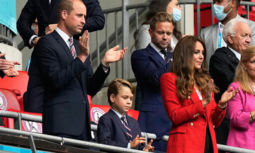 Príncipe George con William y Kate