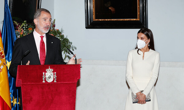 Los Reyes inauguran su viaje de Estado a Suecia con una recepción para los españoles que residen allí  